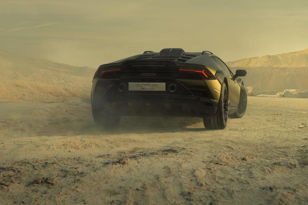 Lamborghini Huracán Sterrato traseira
