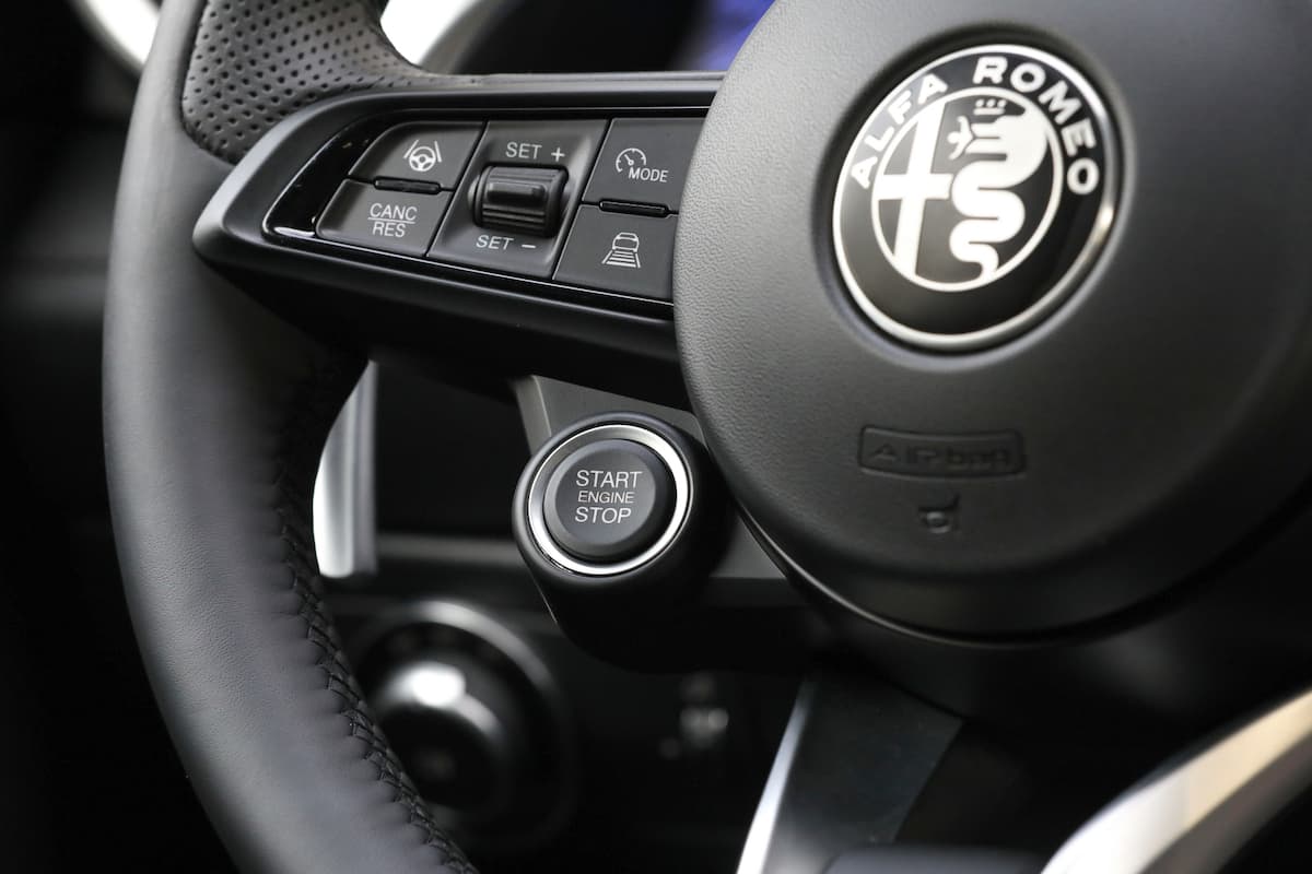 alfa romeo eletrificação