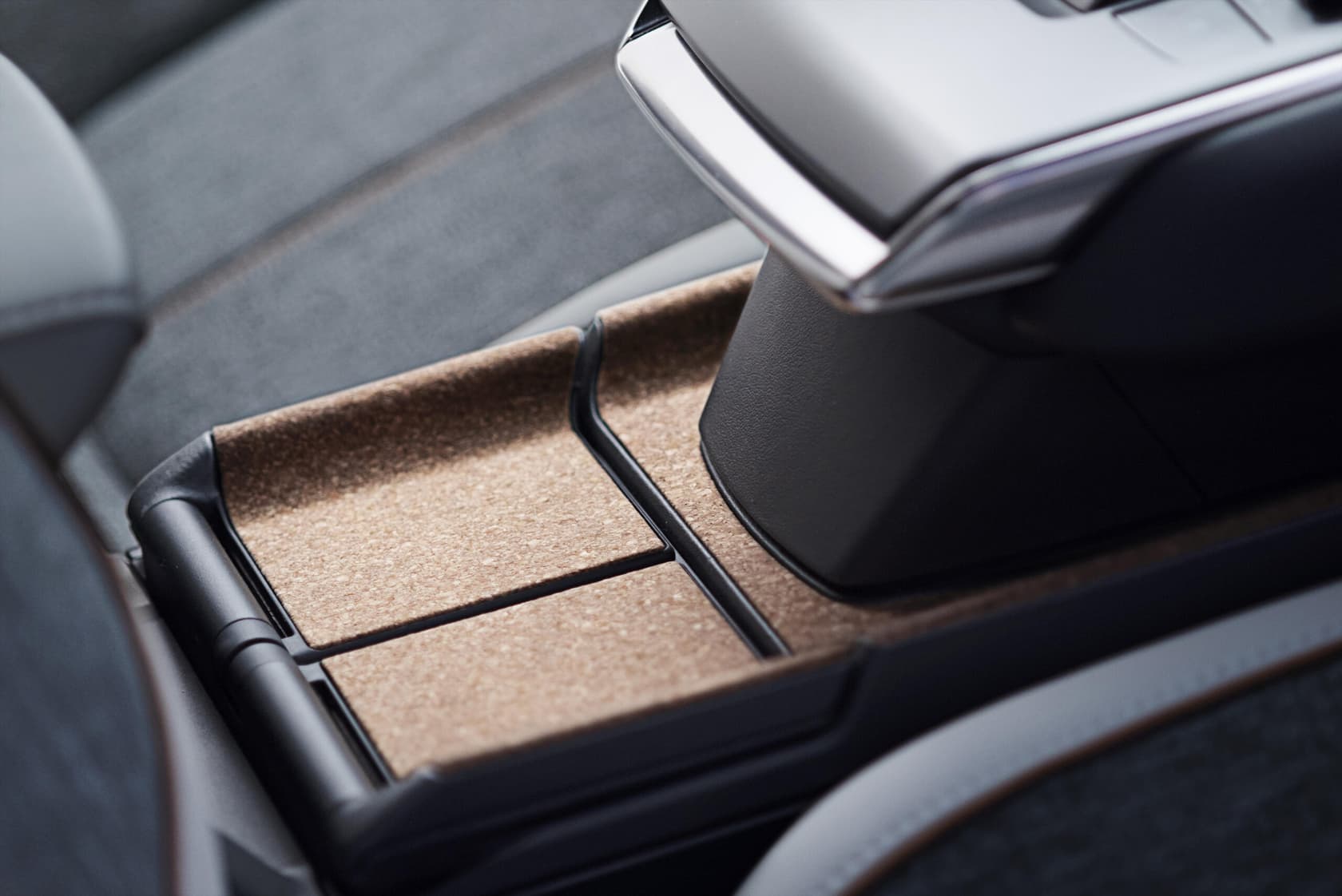 O interior em cortiça do Mazda MX-30