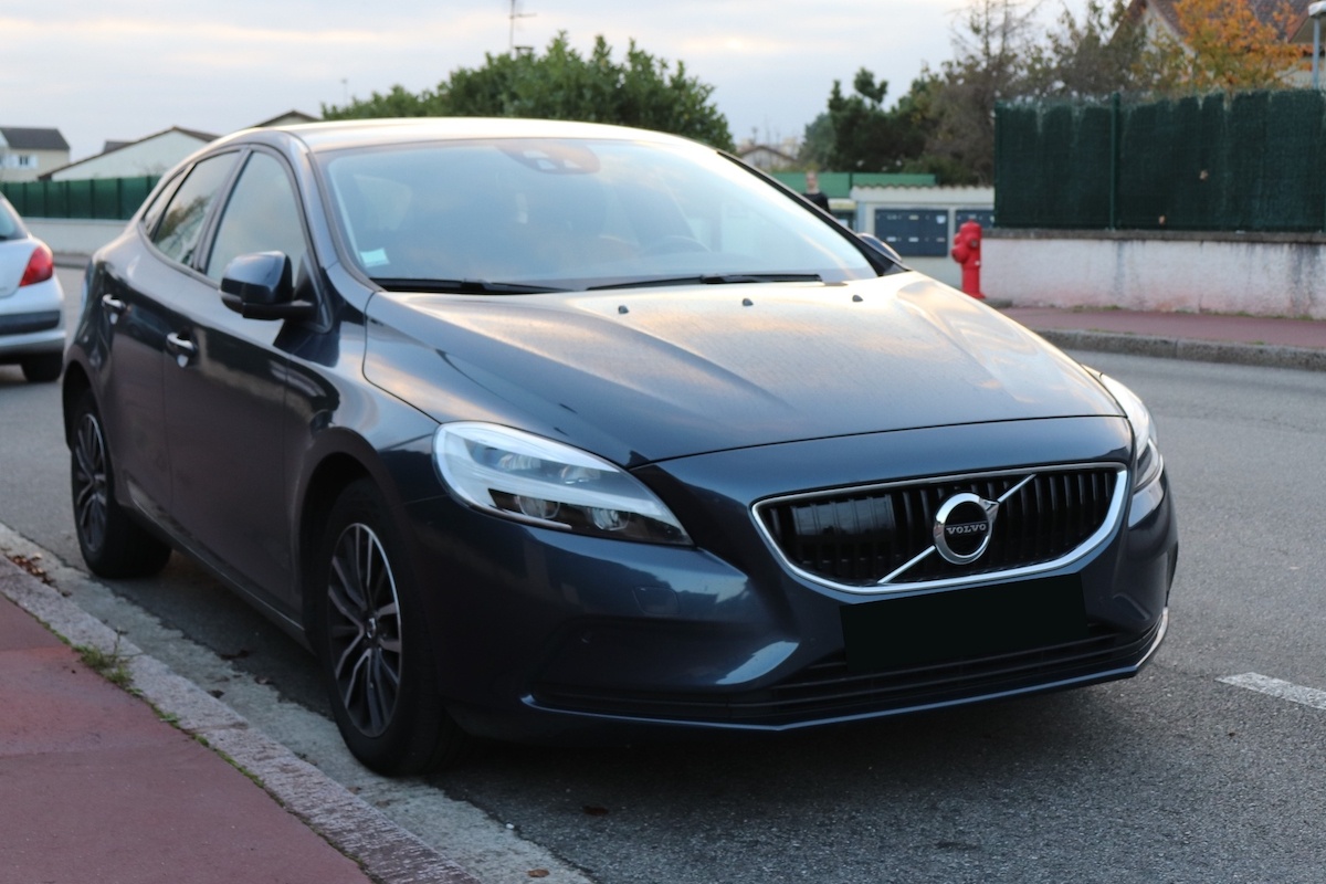 Volvo V40 D2