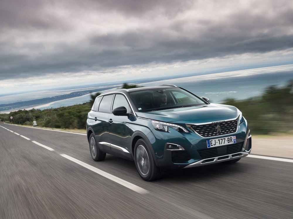 Peugeot 5008 novo híbrido