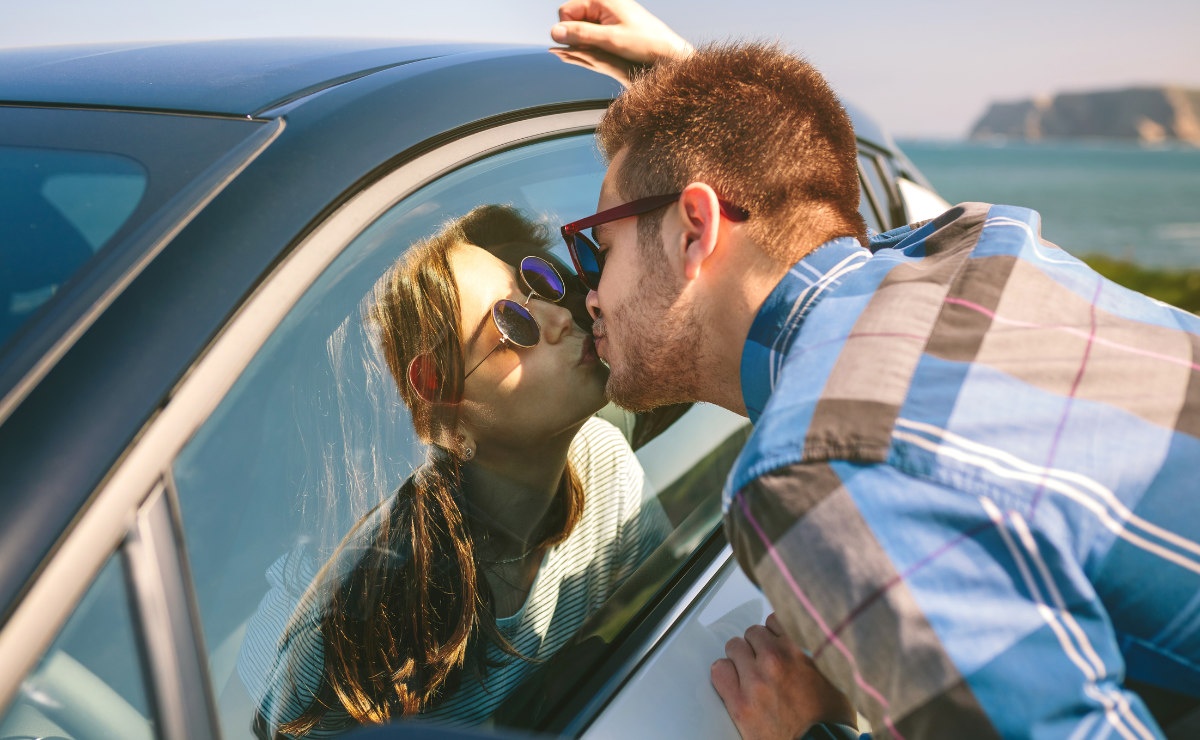 recorde beijar o carro