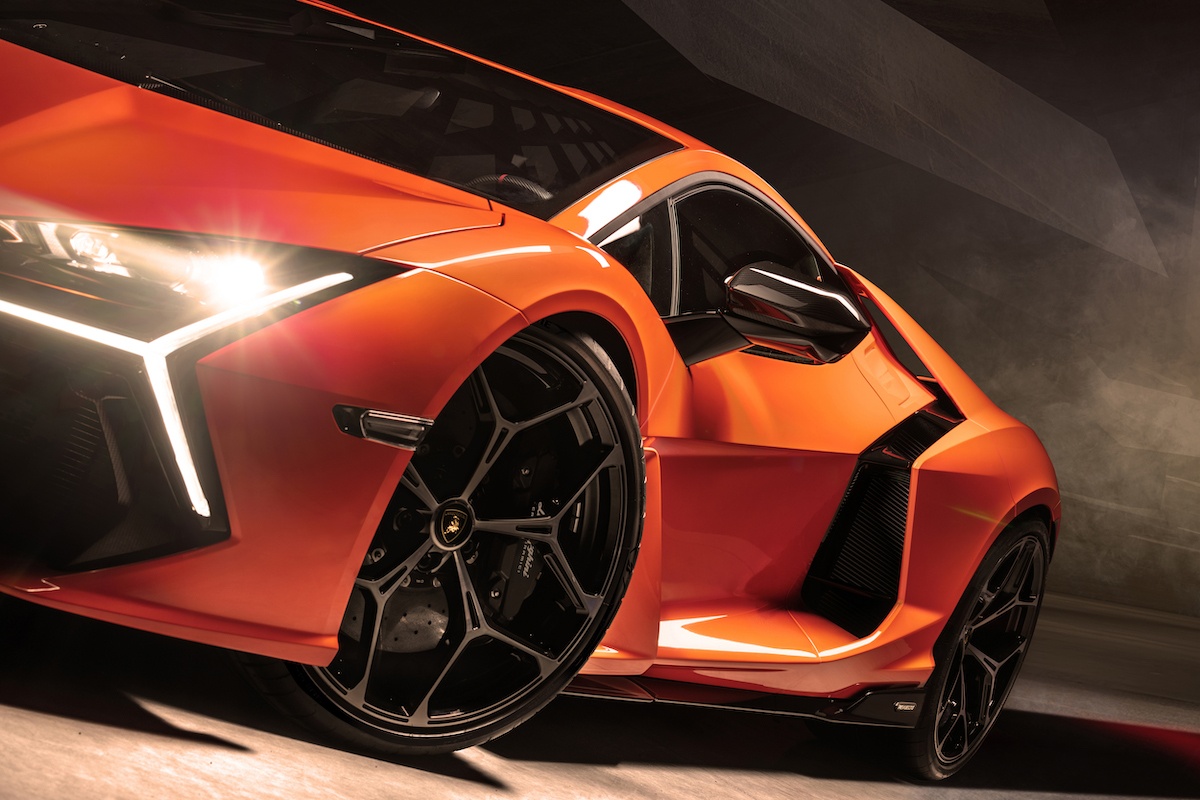 Lamborghini Revuelto pneus