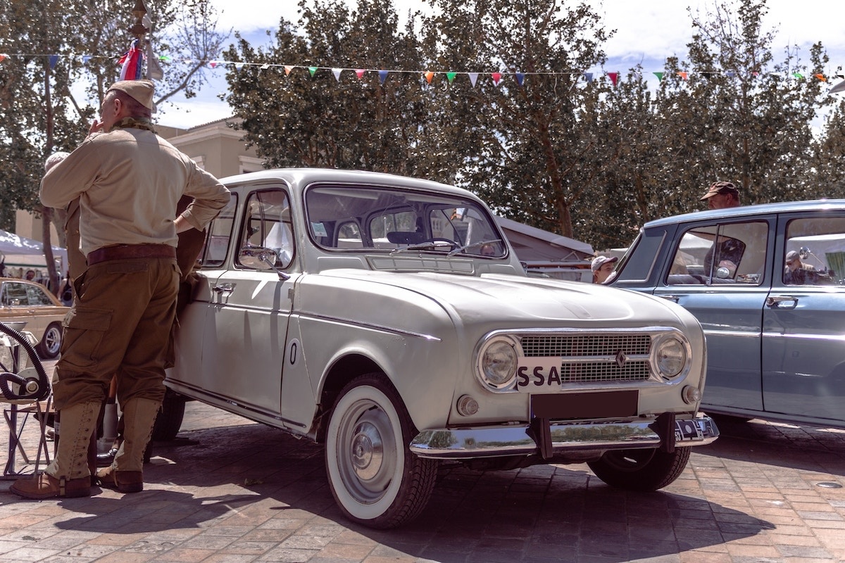 Renault 4L standvirtual