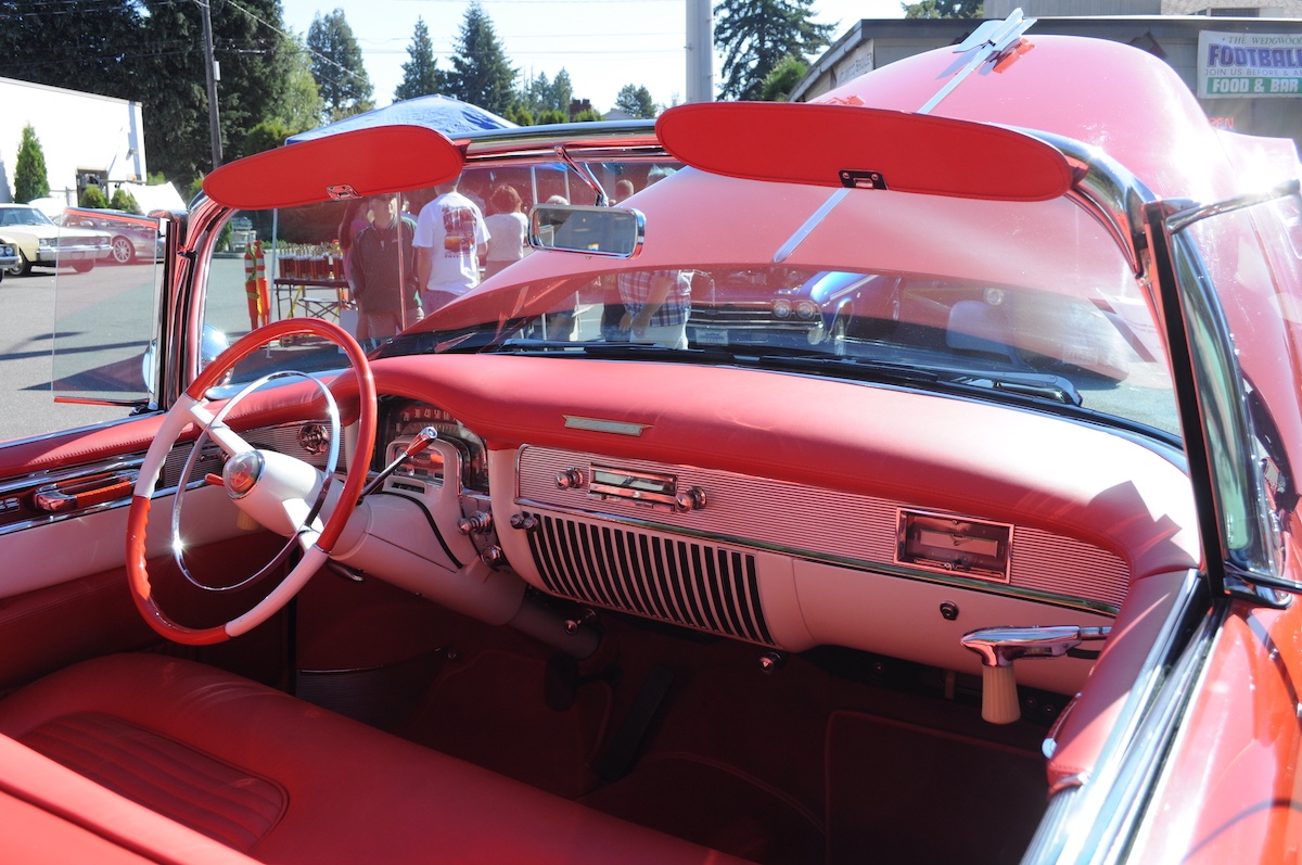 Cadillac Eldorado interior