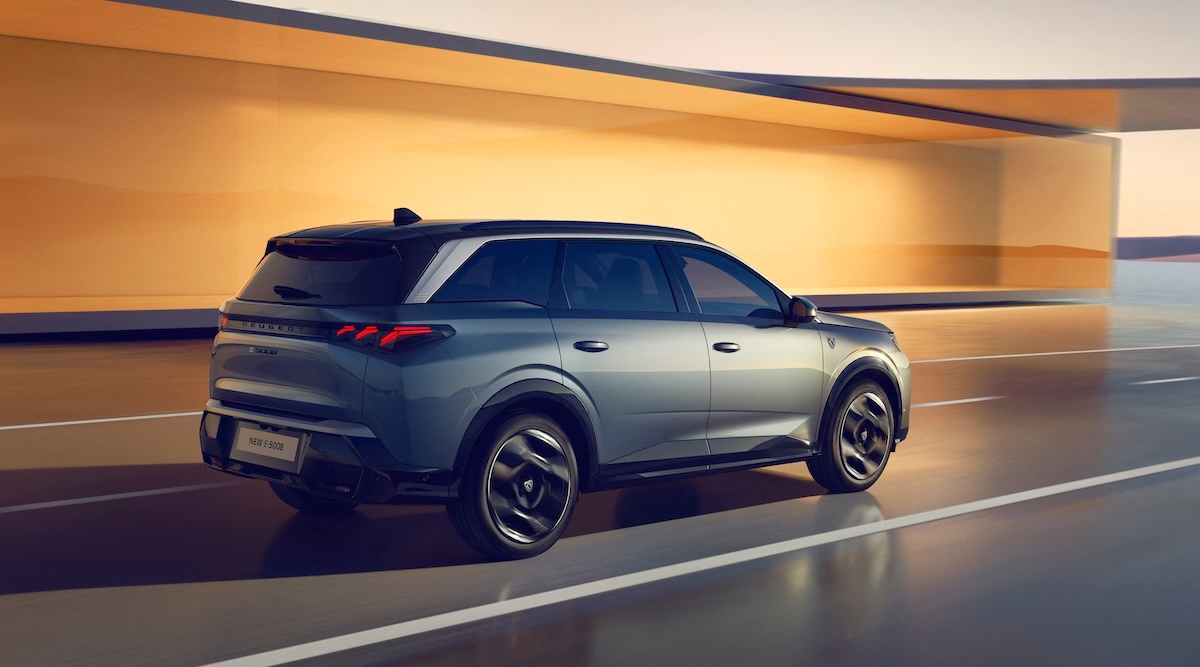 Novo Peugeot 5008