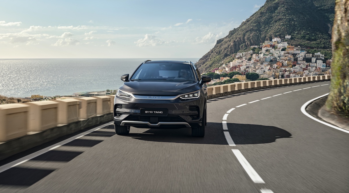 BYD TANG frente