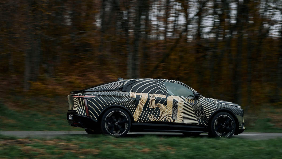DS SUV lateral
