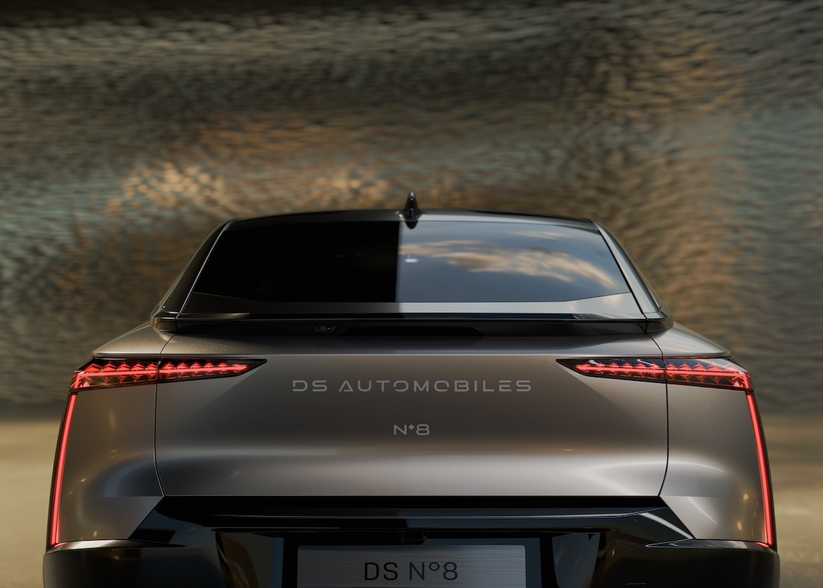 Novo DS 8 traseira