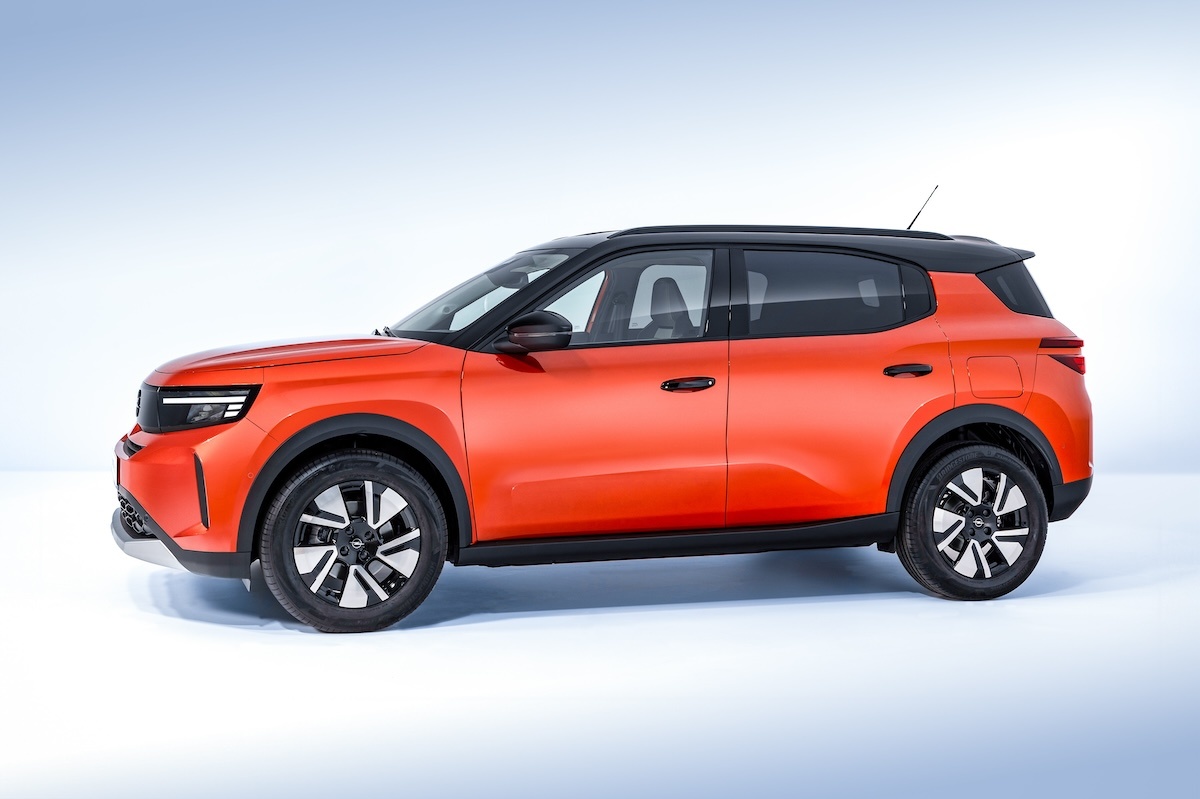 Novo Opel Frontera lateral