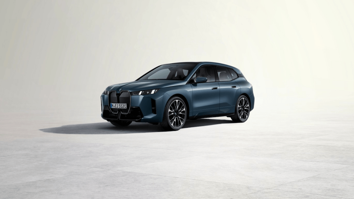BMW iX xDrive60 versao