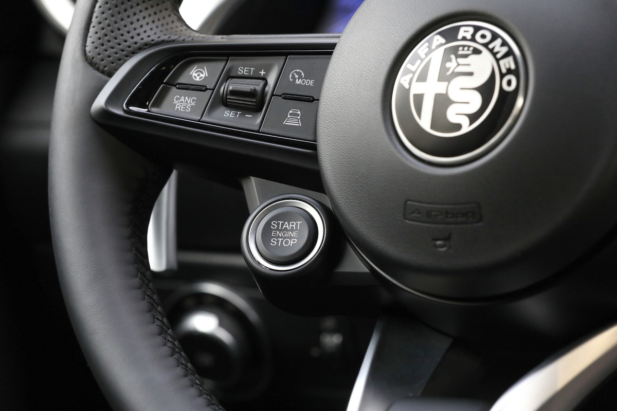 alfa romeo eletrificação