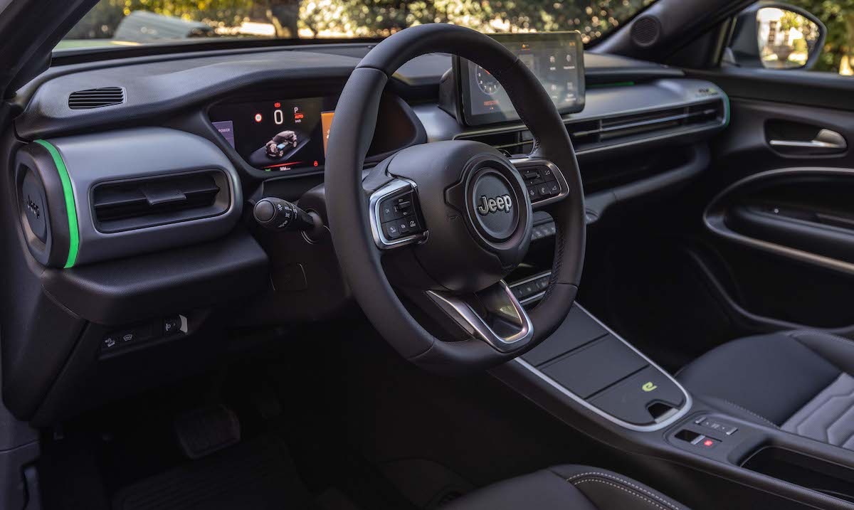 Jeep Avenger 4xe interior