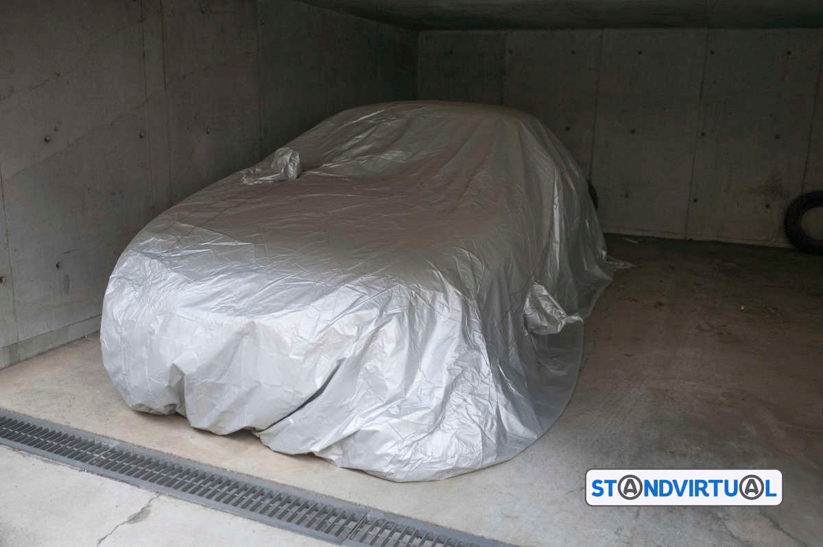 Como guardar um carro clássico durante o inverno