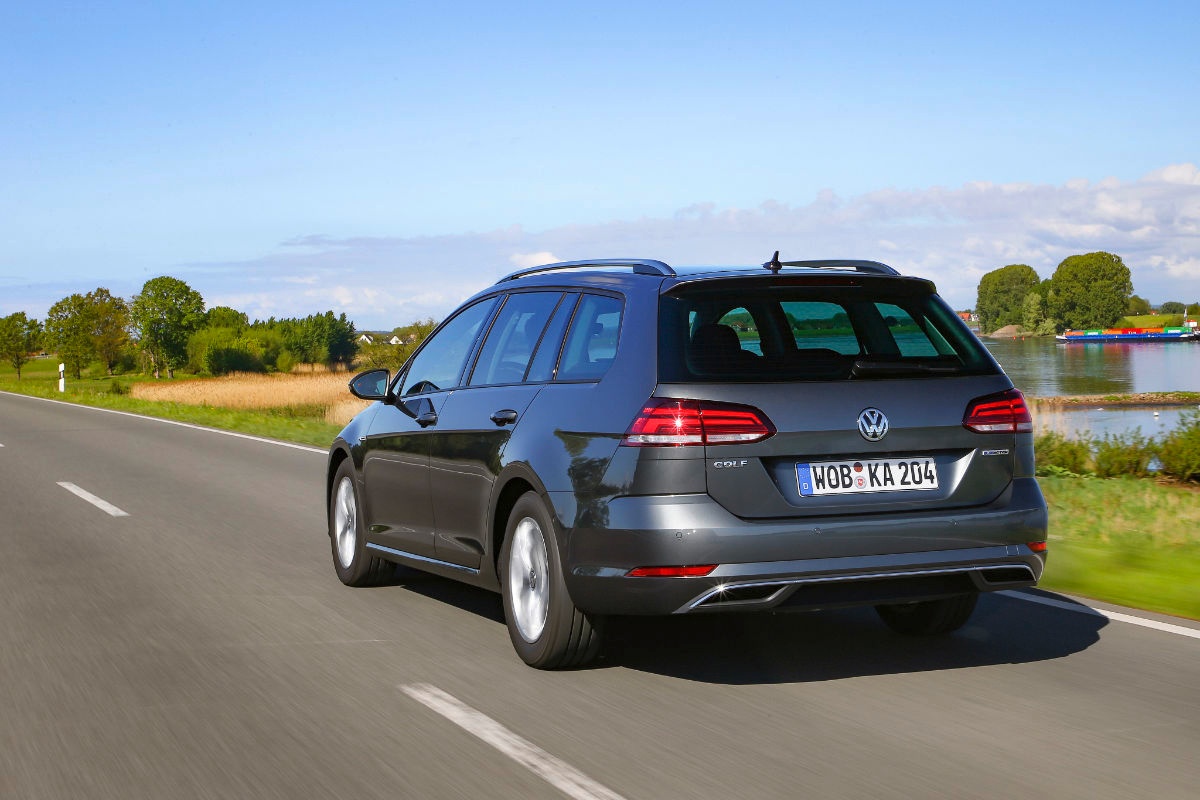 Volkswagen Golf Variant TGI