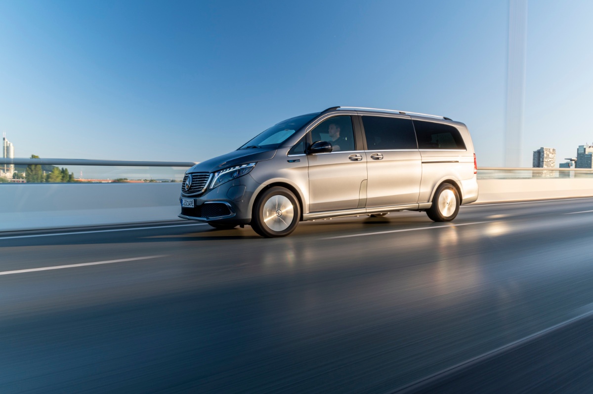 Monovolumes eletricos novos Standvirtual