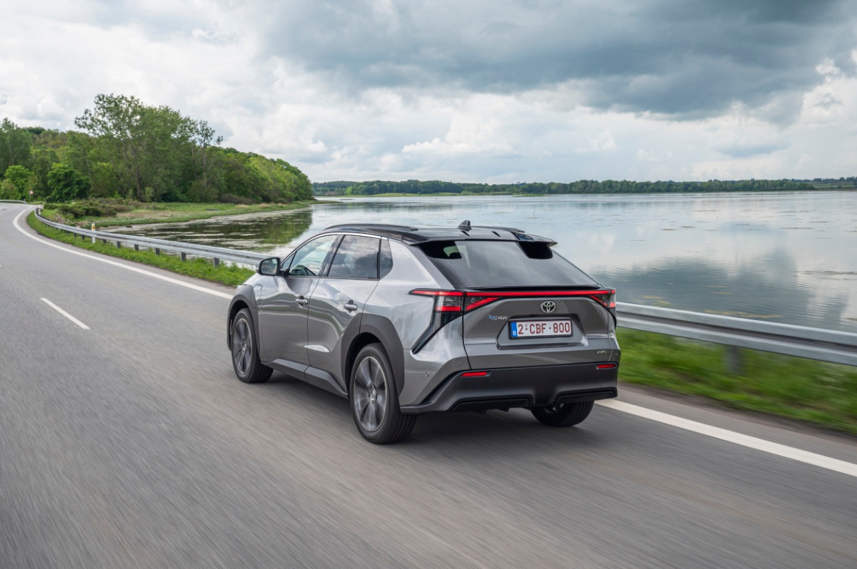 Conheca o novo Toyota bZ4X 100 eletrico