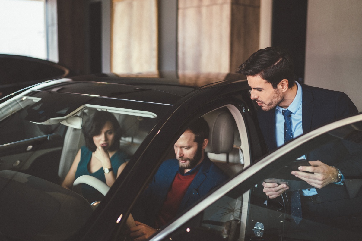 Comprar carro vai ficar mais caro em 2023