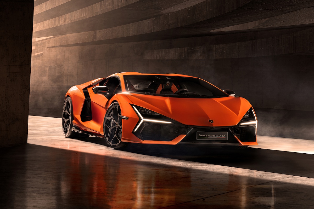 Lamborghini Revuelto touro bravo com a força de 1015 cv