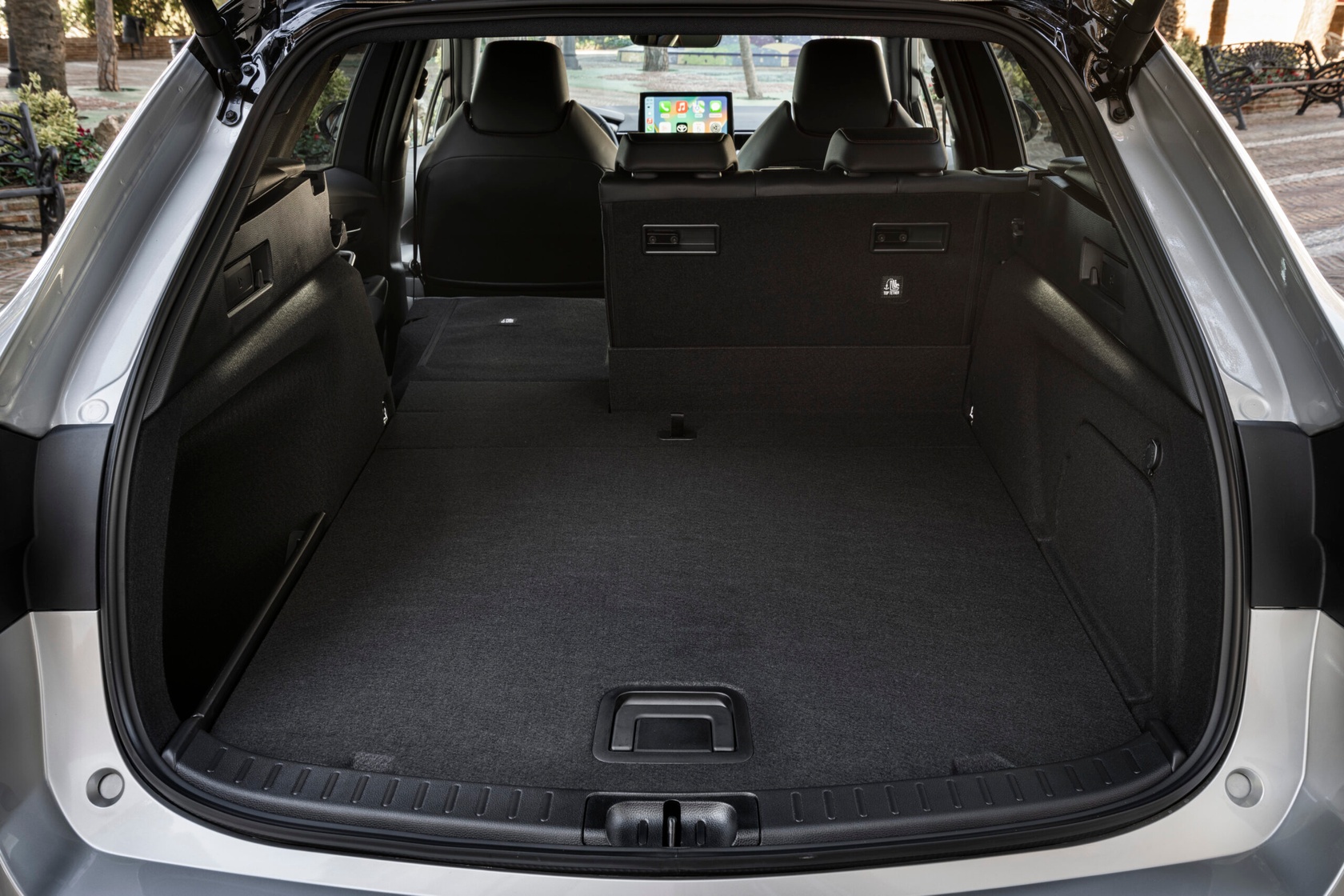 Toyota Corolla Touring Sports porta bagagens