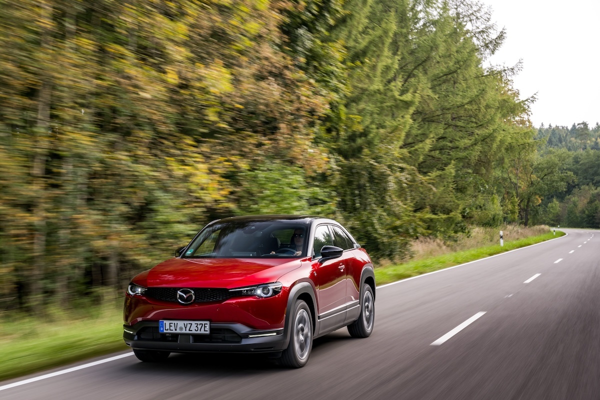 Gama do Mazda MX-30 cresce com variante plug-in