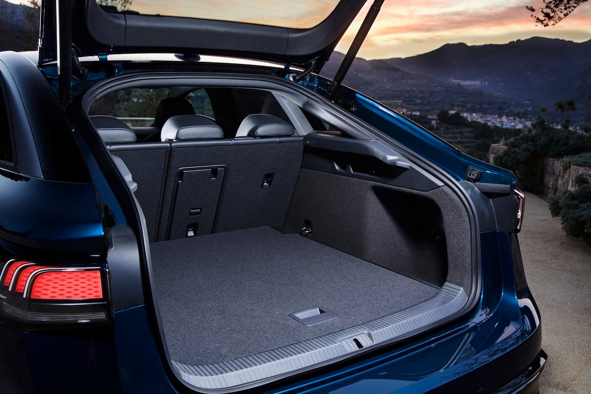 novo volkswagen id7 bagageira