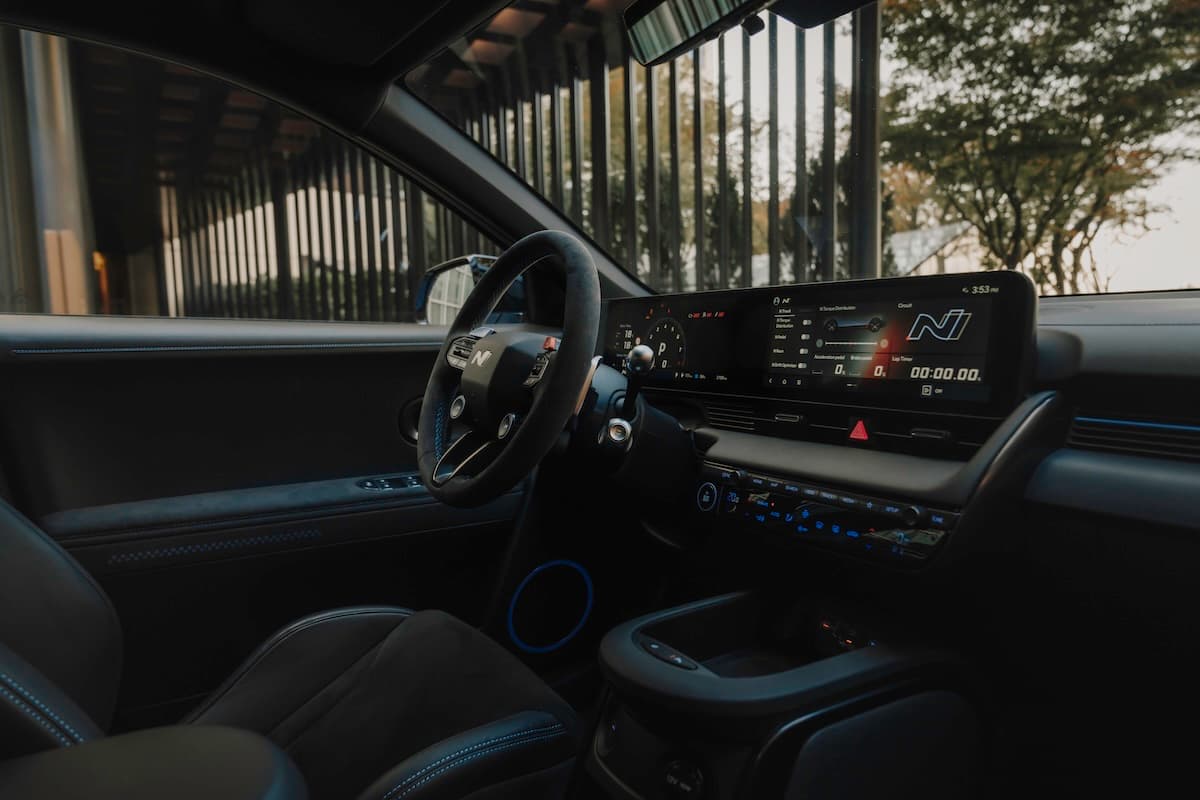 Novo Hyundai Ioniq 5 N habitáculo