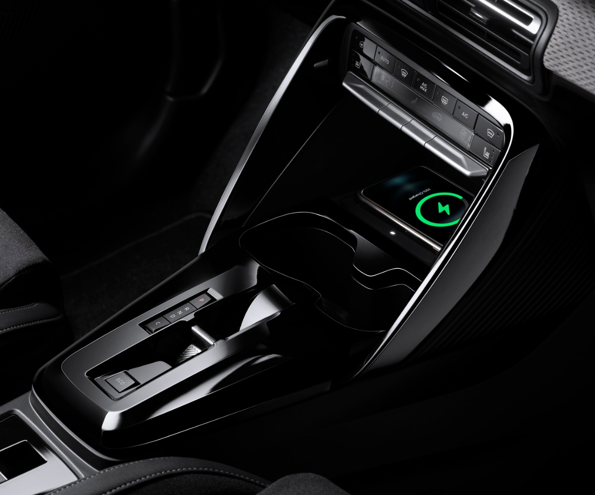 Novo Citroen e-C3 carregamento induc?a?o smartphone