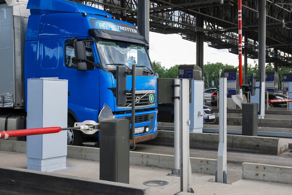 Vei?culos mais poluentes pagar mais portagem