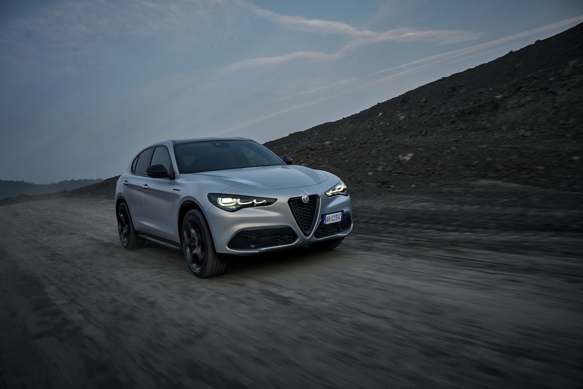 Alfa Romeo Stelvio elétrico chega em 2025