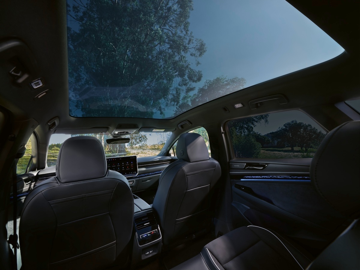Nova Volkswagen ID.7 Tourer teto panorâmico