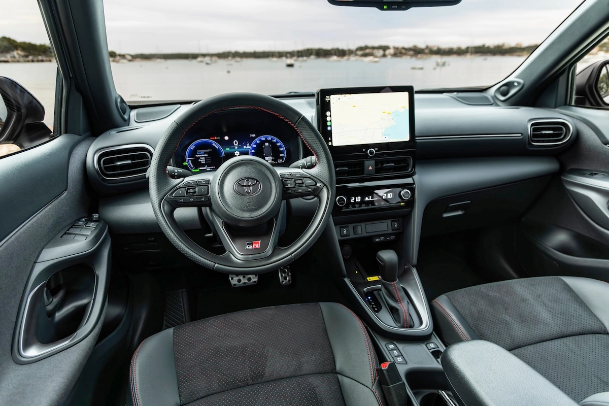 Toyota Yaris Cross GT interior