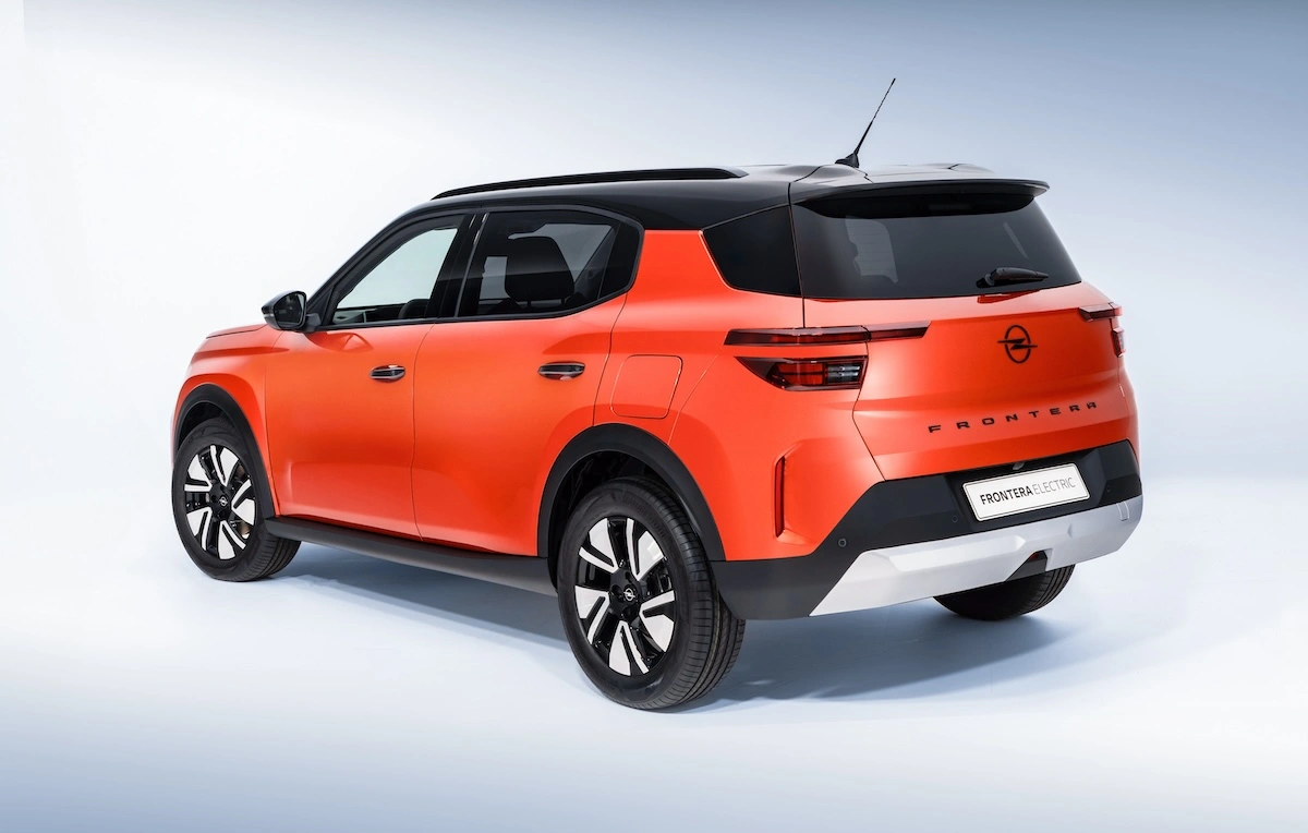 Novo Opel Frontera traseira