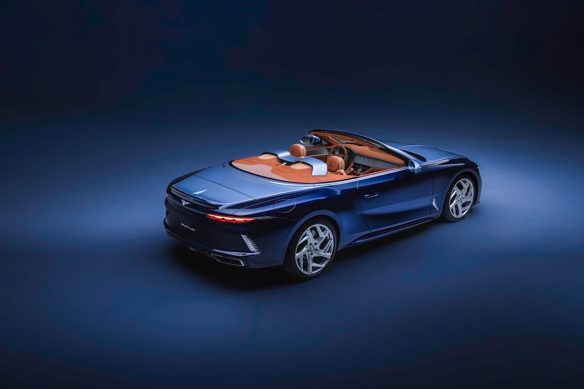 Bentley Batur Convertible capota aberta