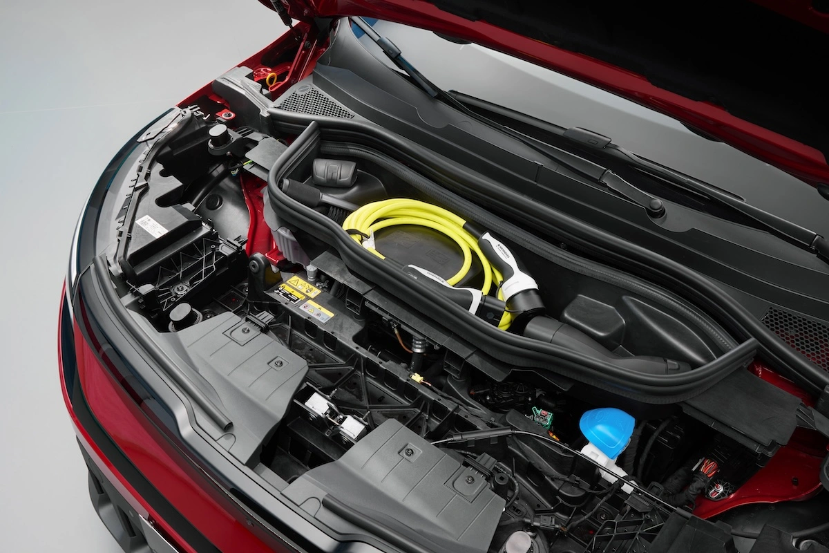 Skoda Epiq numa sessão de carregamento rápido em posto DC
