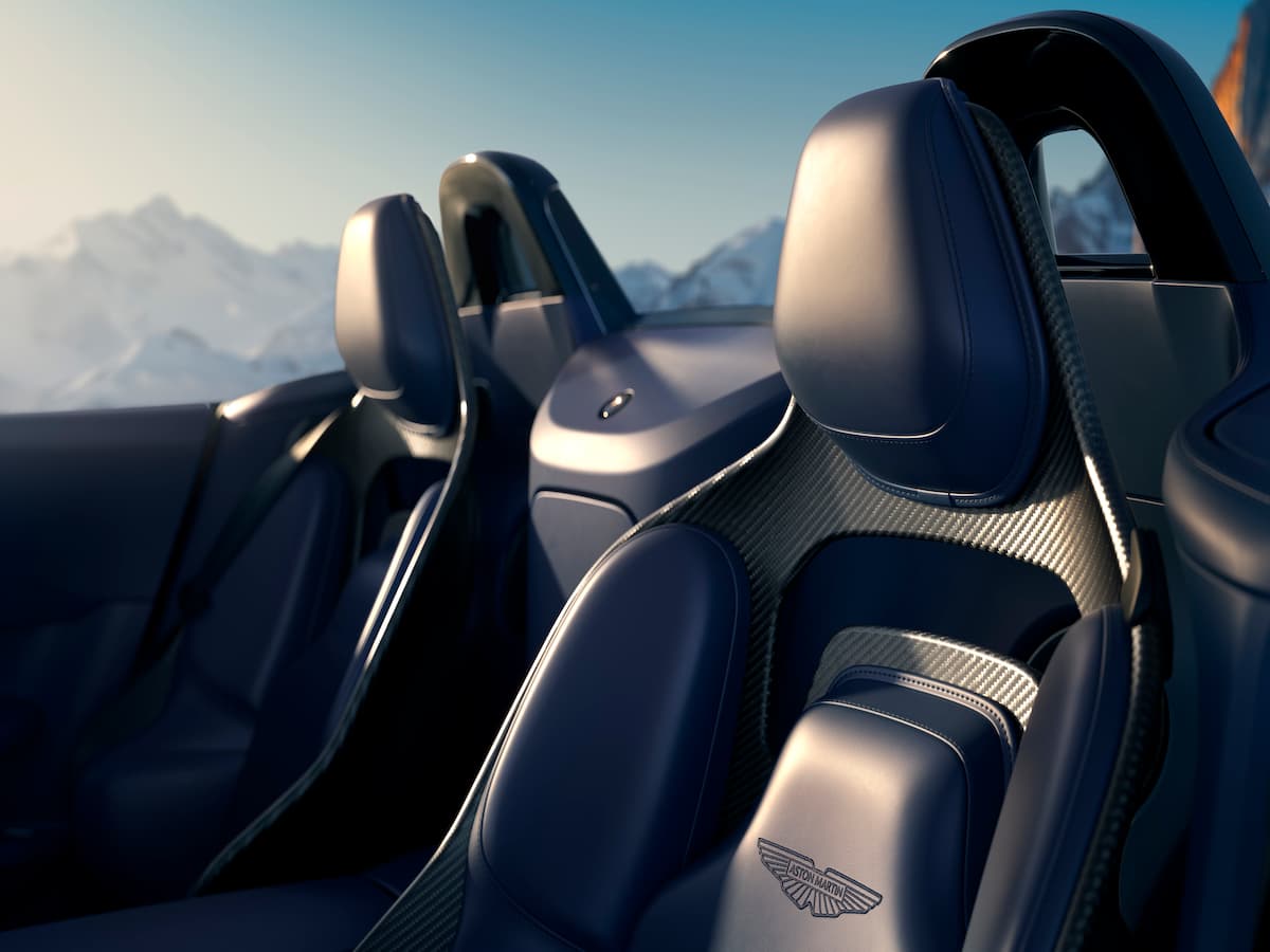 Aston Martin Vantage Roadster personalizacao