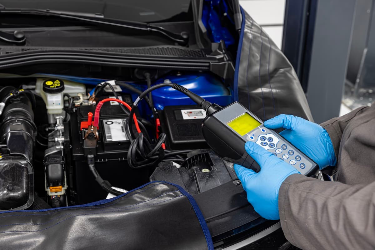 Verificar e testar bateria carro