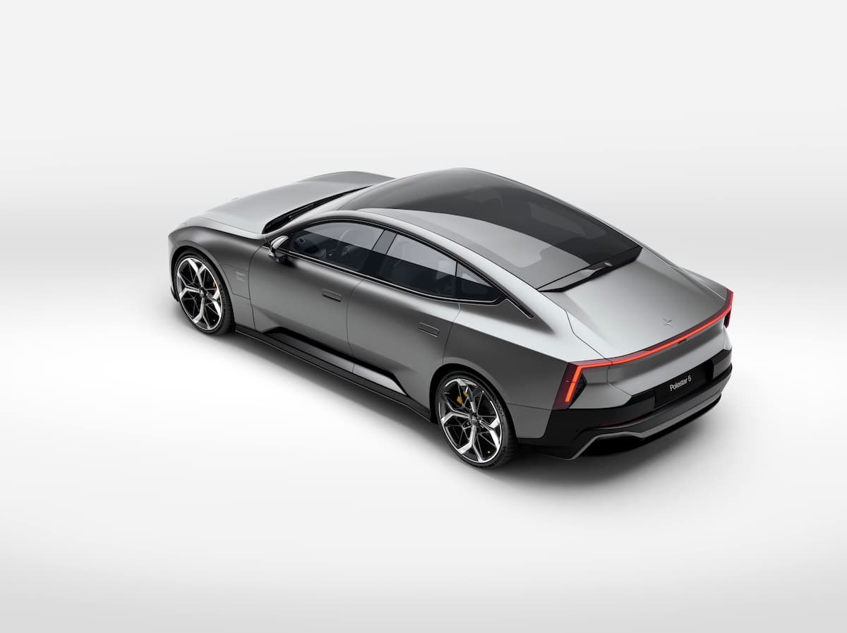 Novo polestar 5 cinzento