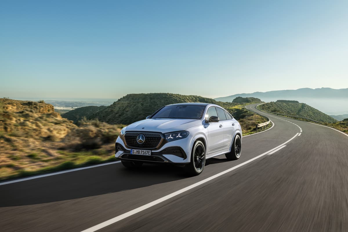 Mercedes GLE Coupé em curva evidencia agilidade e comportamento dinâmico