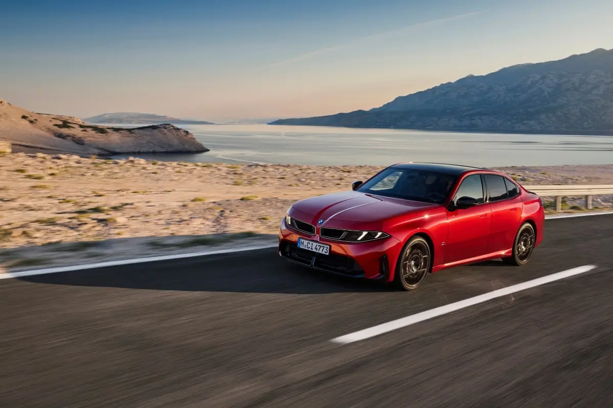 Novo BMW M350 xDrive: 443 cv e modo Drift “on demand”