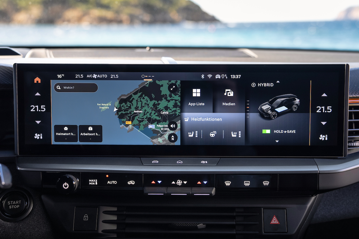 Opel Grandland SUV interior design