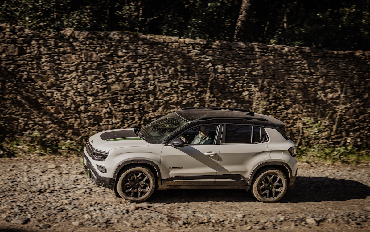 Jeep Avenger 4xe exterior