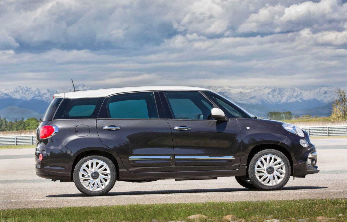 Fiat 500L carro 7 lugares Standvirtual