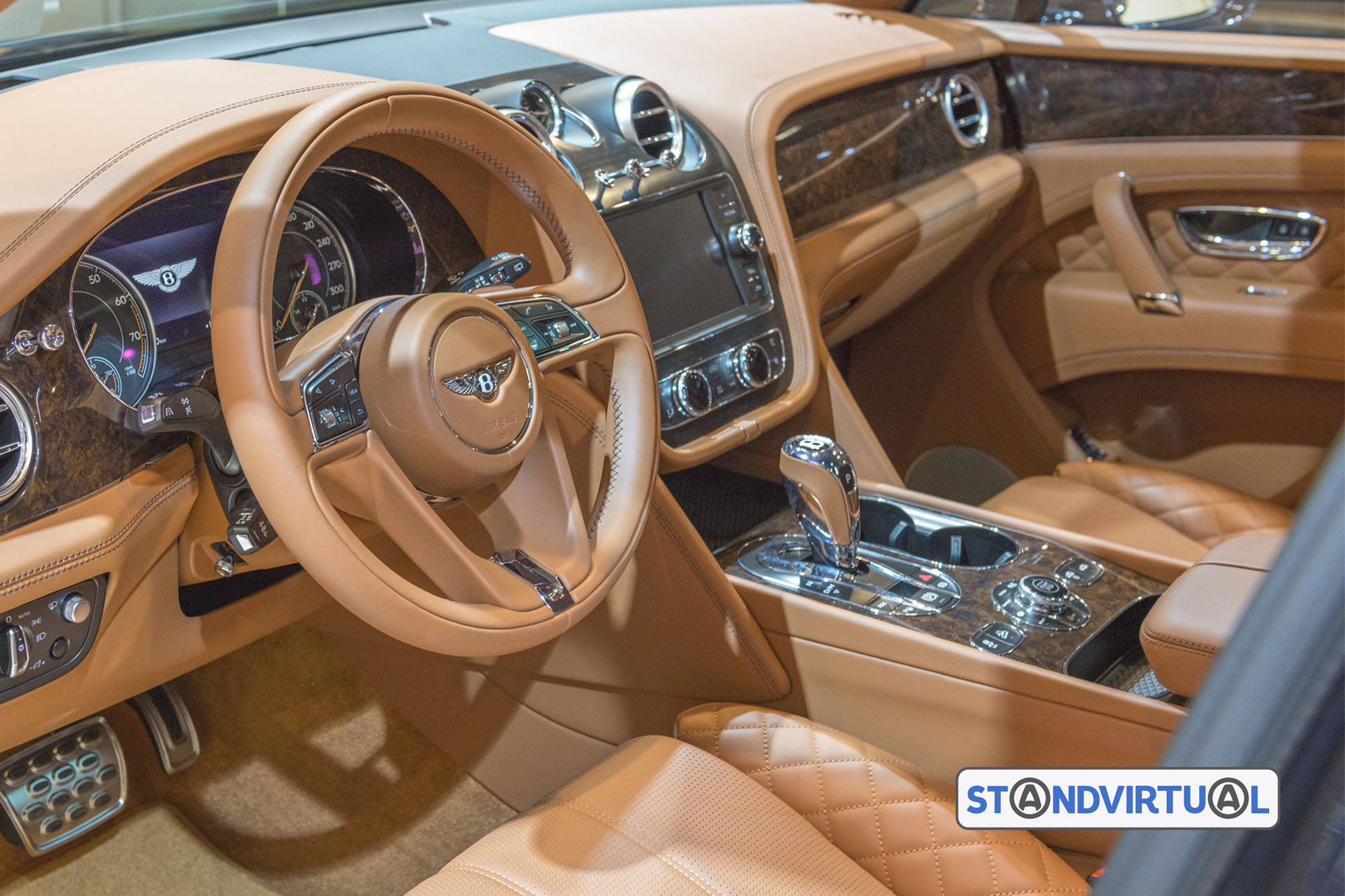 SUV luxuosos Standvirtual