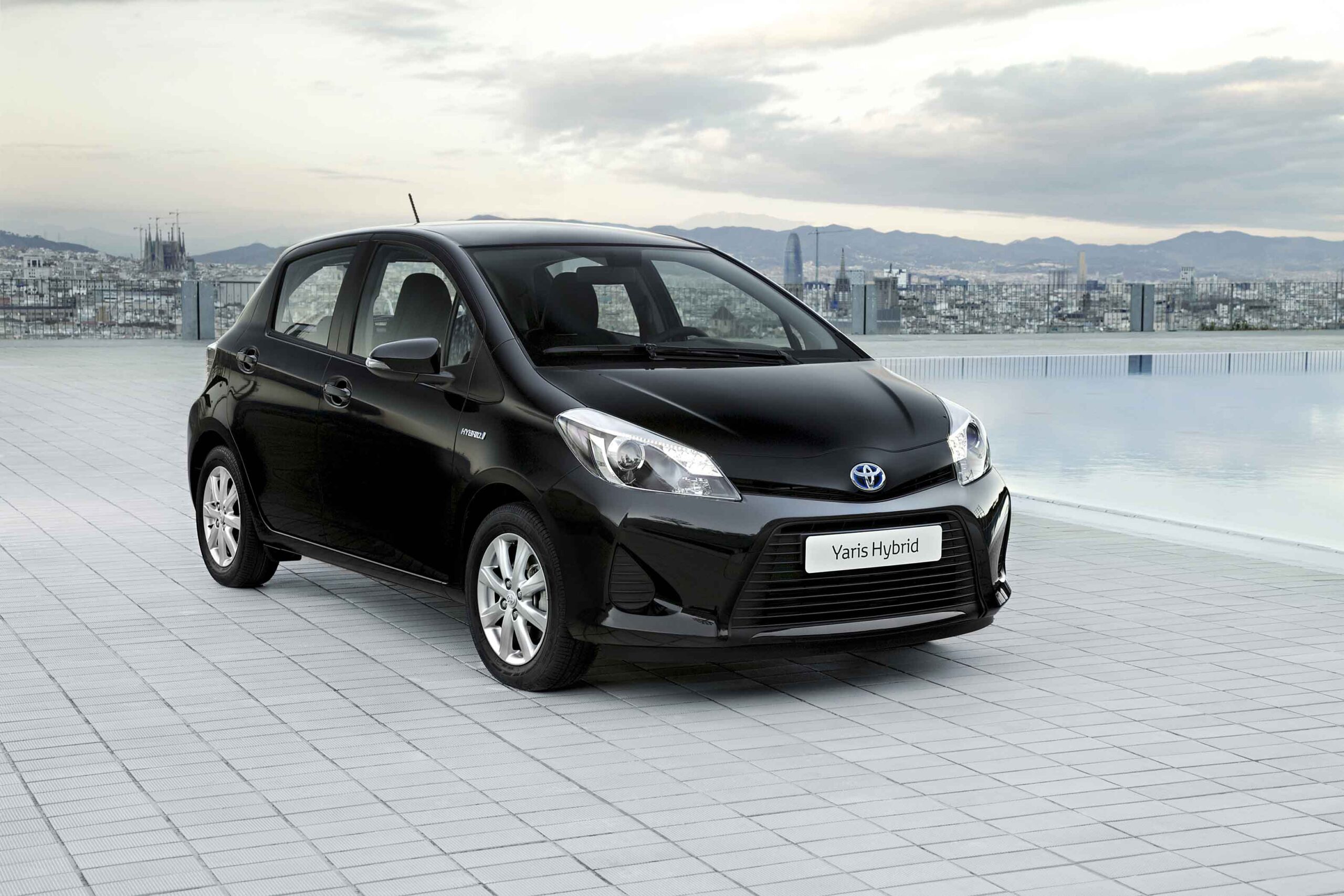Toyota Yaris carros baratos