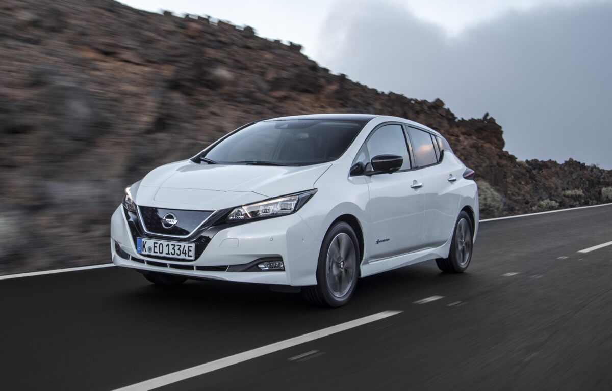 Nissan Leaf carro elétrico usado 30 mil euros Standvirtual