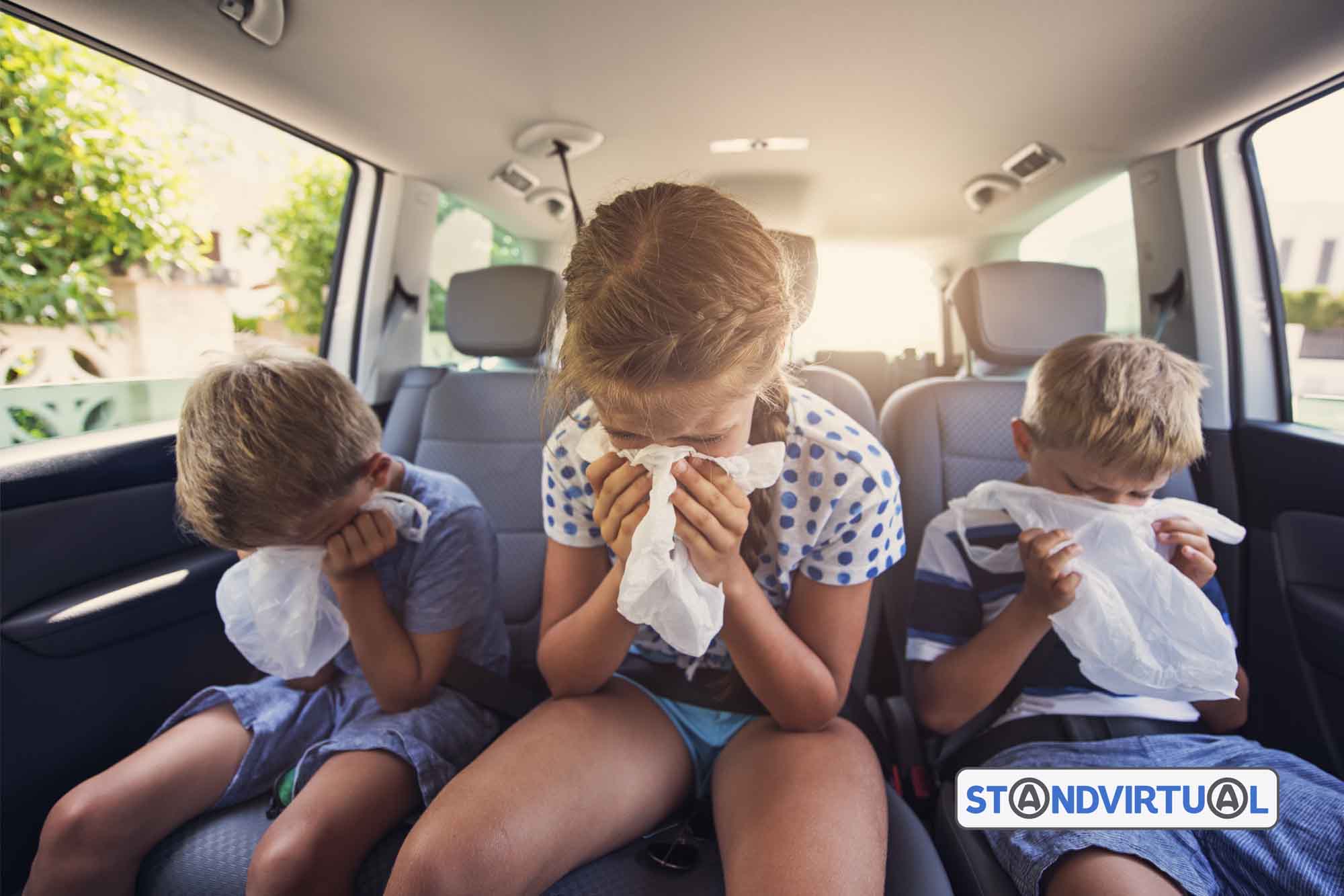 Dicas para impedir crianças enjoarem no carro