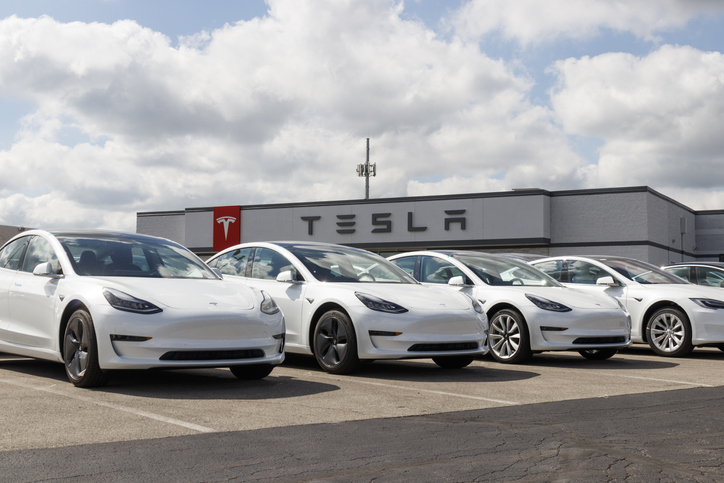 concessionário tesla