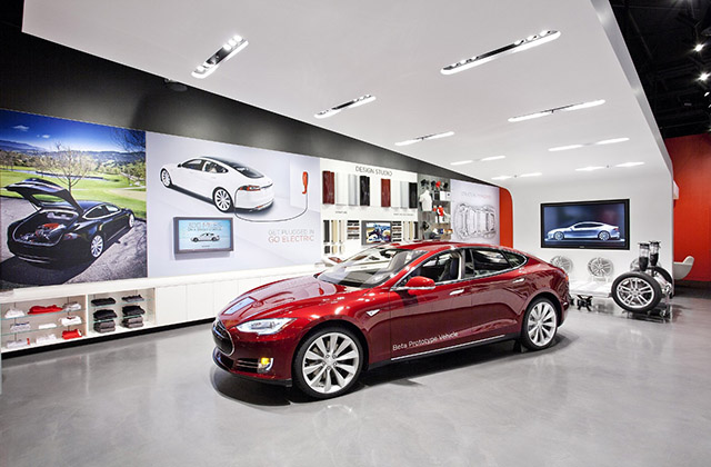 Como funciona um concessionário Tesla