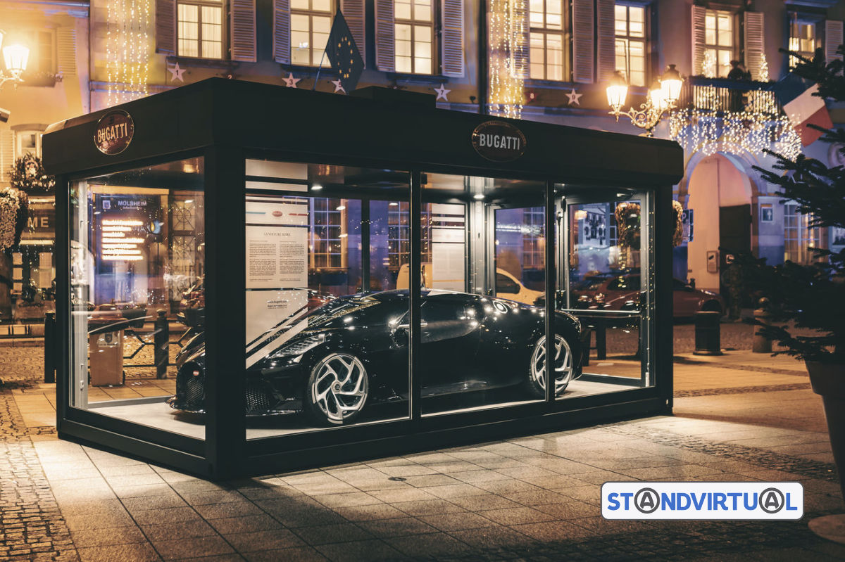 Bugatti La Voiture Noire passa Natal ao relento